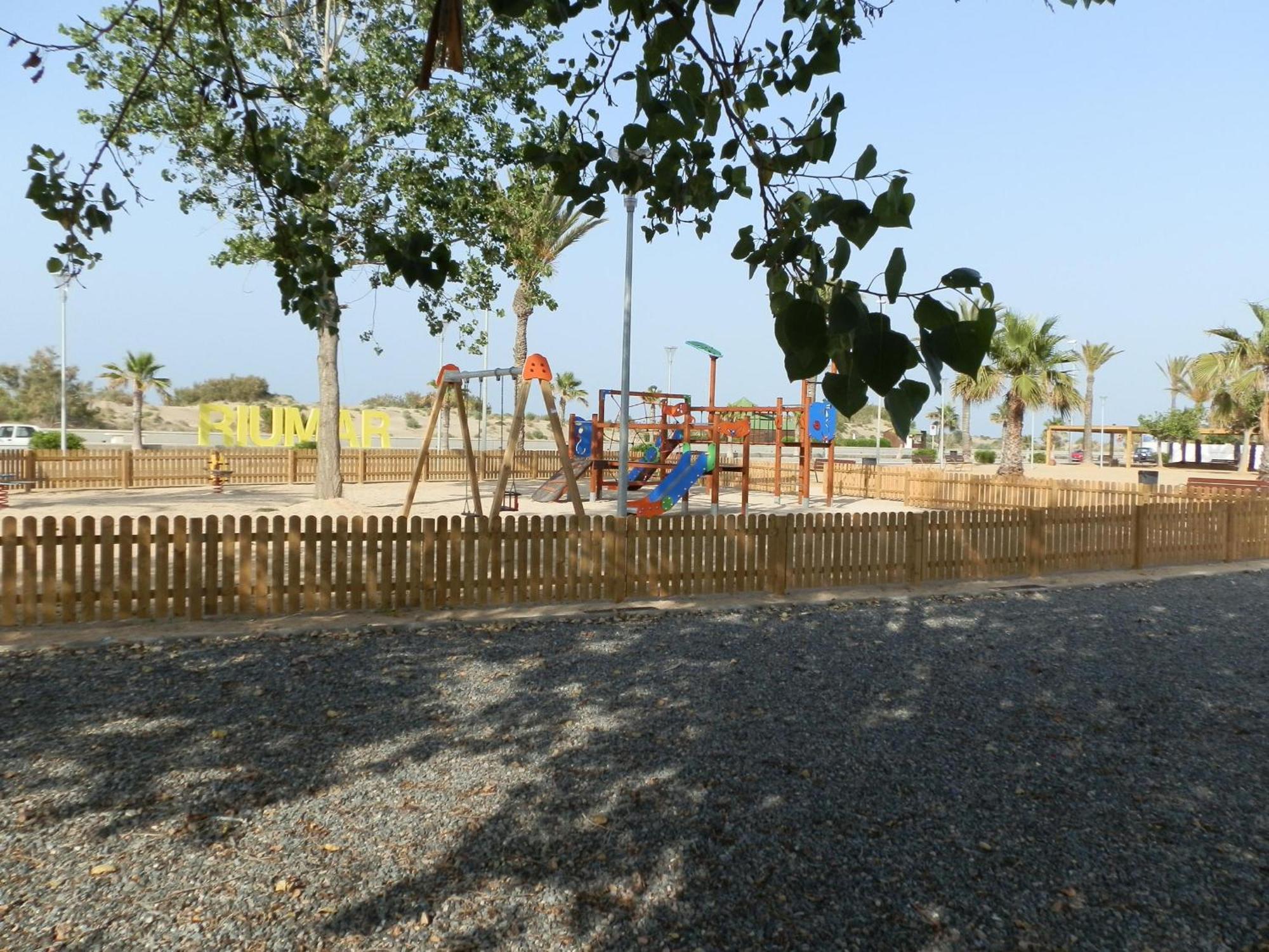 Vacaciones Ideales: Apto Con Piscina, Cerca Del Mar, Wifi, Aire Opcional, Admite Mascotas, Playa Perros - Es-184-11